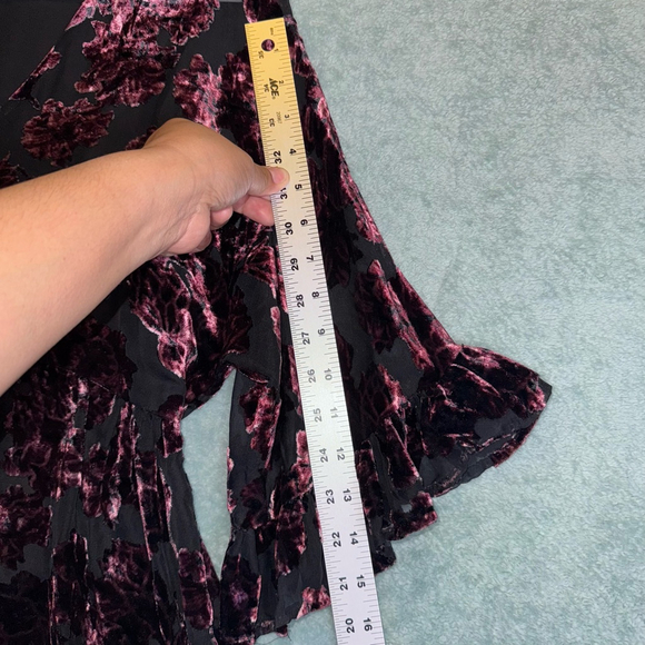 Y2k DR2 Floral Burnout Velvet Top Size S Black Burgundy Lined Wimsigoth - Picture 14 of 14